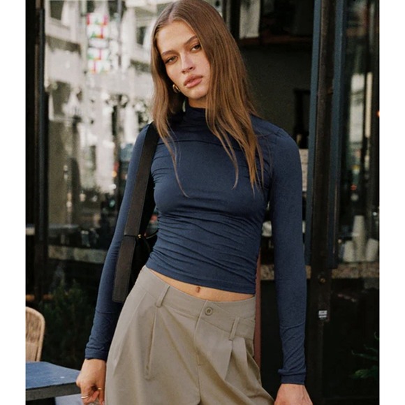 Princess Polly Tops - Princess Polly Navy Long Sleeve Turtleneck Top Soft Fit Sz 2 MSRP $46 Thumbholes